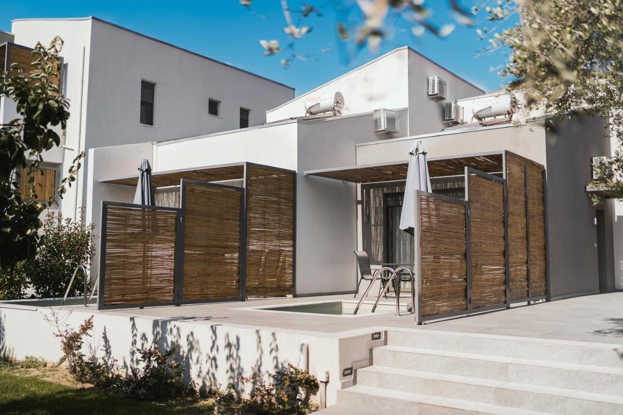 Octo Villas Complex Nea Iraklitsa Exteriér fotografie
