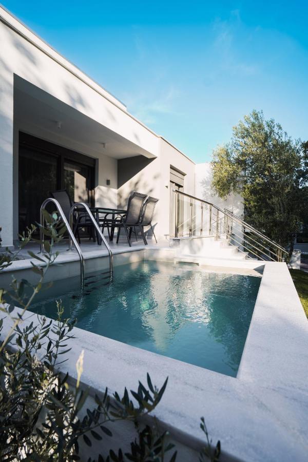 Octo Villas Complex Nea Iraklitsa Exteriér fotografie